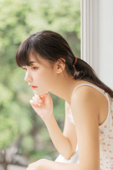 明星专题：李倩妮